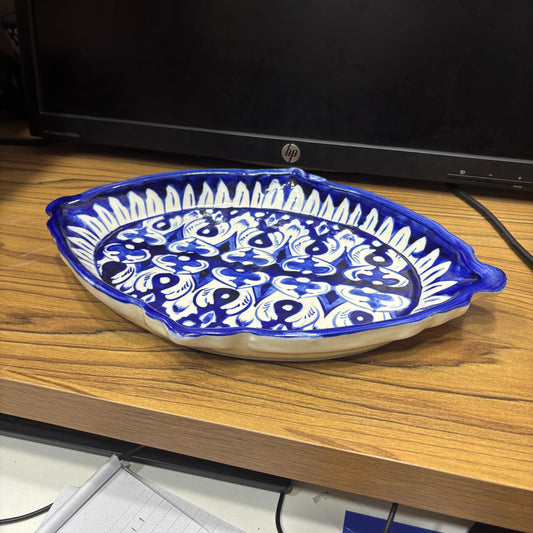 Handmade 4-Cornered Round Dish